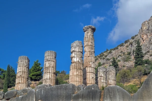 阿波罗在希腊德尔斐 oracle 考古工地的寺庙 — 图库照片
