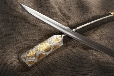Antik kılıç