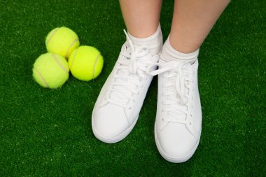 Tenis pabuçları yeşil