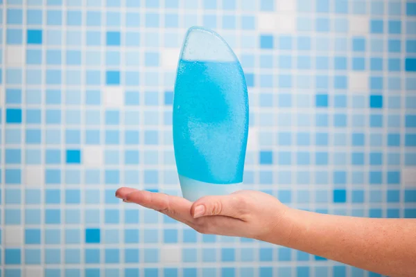 Shower gel on hand — Stock Photo, Image
