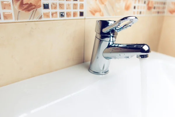 Working water tap — Stock Photo, Image