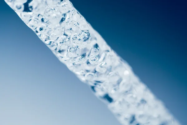 Fluxo de água, vista de close-up — Fotografia de Stock