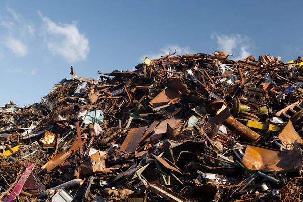 Scrap metal heap — Stock Photo, Image