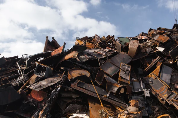 Scrap metal heap — Stock Photo, Image