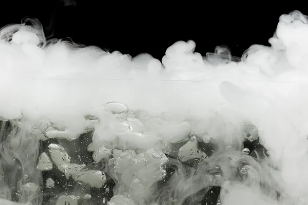 Hielo seco hirviendo con vapor — Foto de Stock