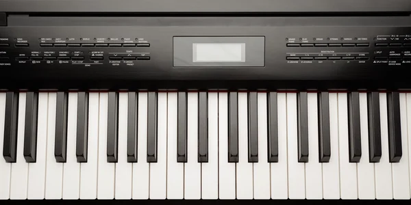 Sleutels van digitale piano synthesizer — Stockfoto