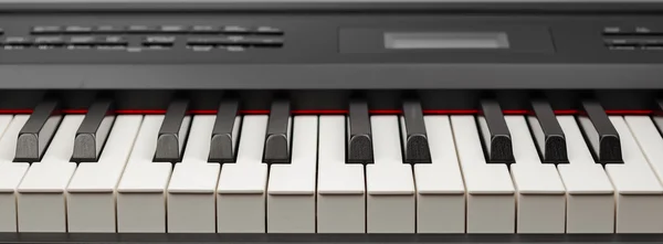 Nycklarna till digital piano syntet — Stockfoto