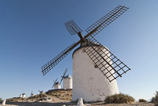 Traditionele windmolens in Spanje — Stockfoto