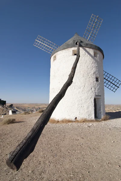 Moulins à vent traditionnels en Espagne — Photo