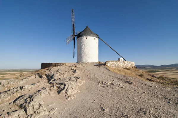 Traditionele windmolens in Spanje — Stockfoto