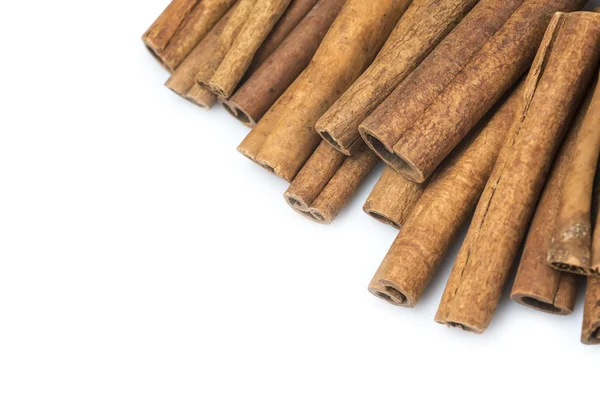 Cinnamon sticks isolated on a white background — Stock Photo, Image