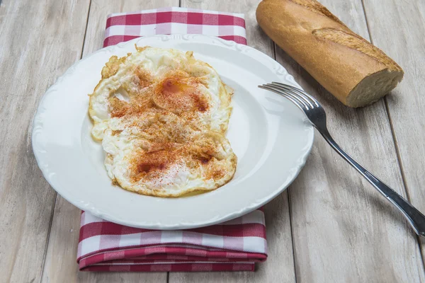 Fried eggs — Stock Photo, Image