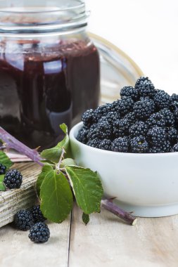 böğürtlen reçeli