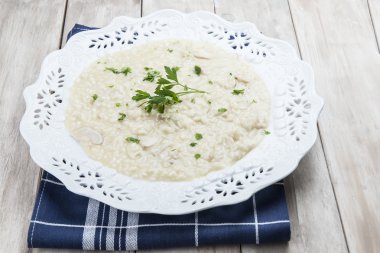 Porcini mantarlı risotto