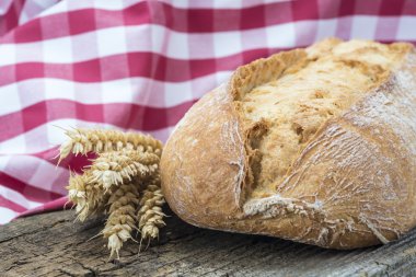 Kepekli ekmek cuttig tahtası