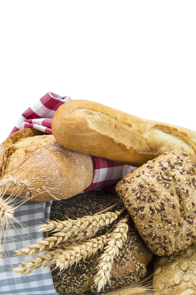 Brotsortiment auf weißem Hintergrund — Stockfoto