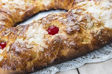 Kralların bükülmüş rulo