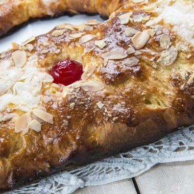 Kralların bükülmüş rulo