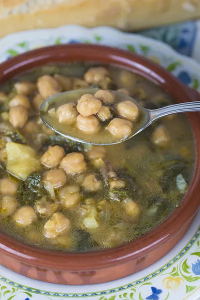 Ragoût de pois chiches et d'épinards — Photo