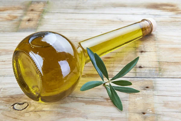 Premium olive oil in a luxury bottle — Stock Photo, Image