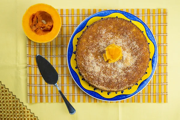 Hindistan cevizi ve balkabağı pastası — Stockfoto