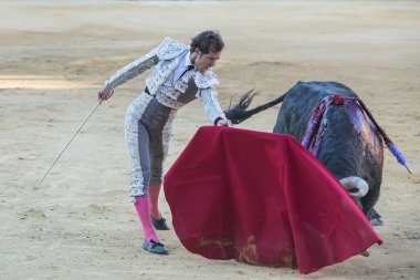 Cesar jimenez avila içinde mücadele