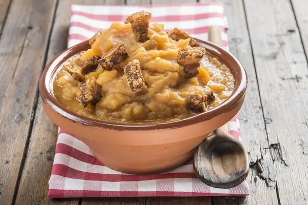 Spaans dubbel-puree of dobberde aardappelen — Stockfoto