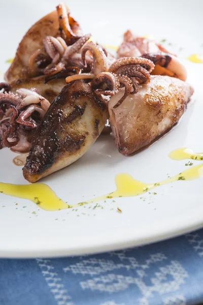 Grilled baby squids — Stock Photo, Image