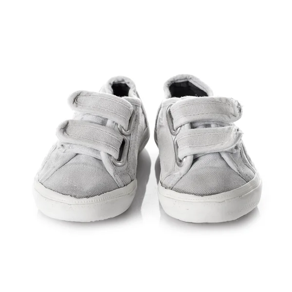 白い背景に隔離された子供のためのスニーカーの靴 — ストック写真