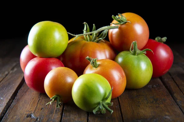 Frsh Tomatoes Wooden Table Kitchen — Stock Photo, Image