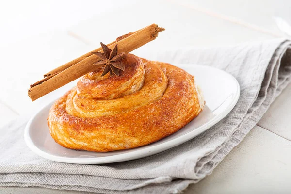 Homemade Cinnamon Rolls Table Kitchen — Stock Photo, Image