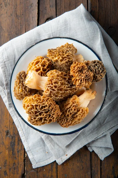 Morchella Cogumelos Comestíveis Morel Mesa Cozinha — Fotografia de Stock
