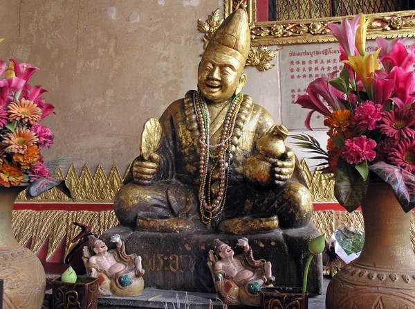 Buddha i templet — Stockfoto