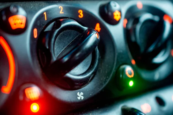 Calentador y panel de control del ventilador y en un coche moderno —  Fotos de Stock