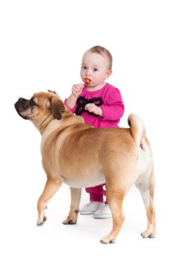 büyük balık küçük kız. Bebek kız ve onun en iyi arkadaşı.