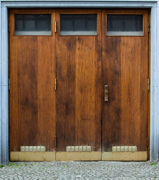 Porta de madeira velha . — Fotografia de Stock