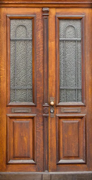 Oude houten deur. — Stockfoto