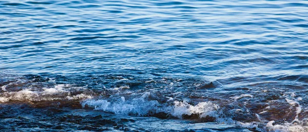 波のある青い海 — ストック写真