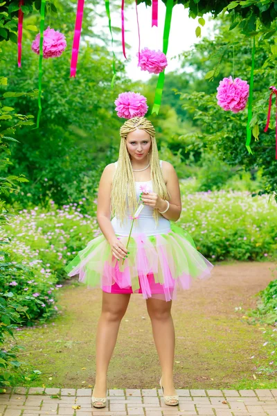 Sommermädchenporträt. schönes Mädchen. — Stockfoto