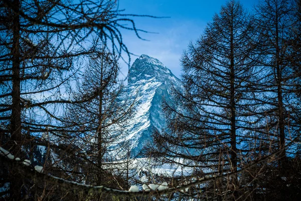 Matterhorn mountain i zermatt Schweiz. vinter i schweiziska Alperna — Stockfoto