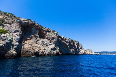 Mayorka Adası. Kanyon ve sahil