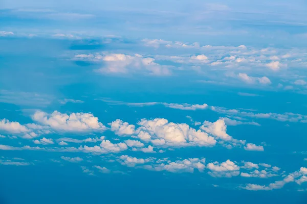 구름입니다. 비행기의 창에서 보기. — 스톡 사진
