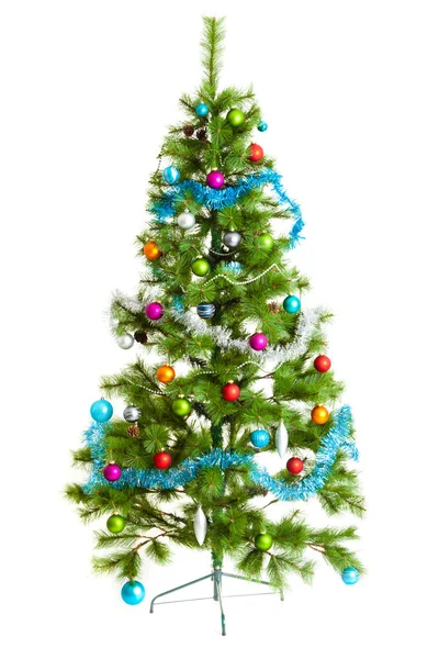 Kerstboom geïsoleerd op wit — Stockfoto