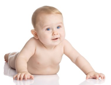 Beyaz arka plan üzerinde izole erkek bebek