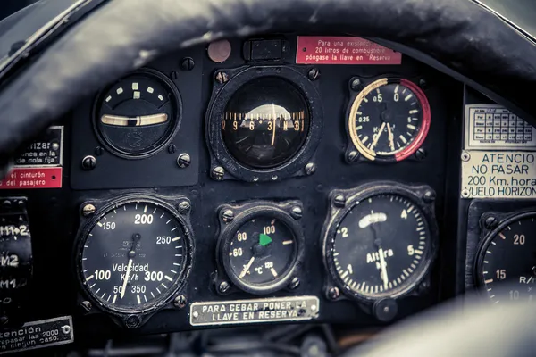 Λεπτομέρεια πιλοτηρίου. Cockpit μικρού αεροσκάφους — Φωτογραφία Αρχείου