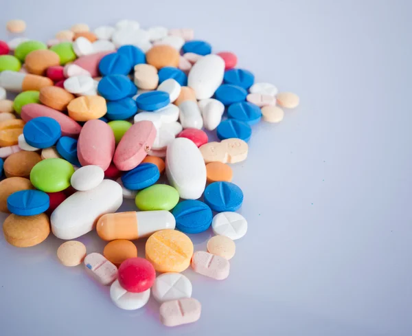 Χρωματιστά χάπια — Φωτογραφία Αρχείου