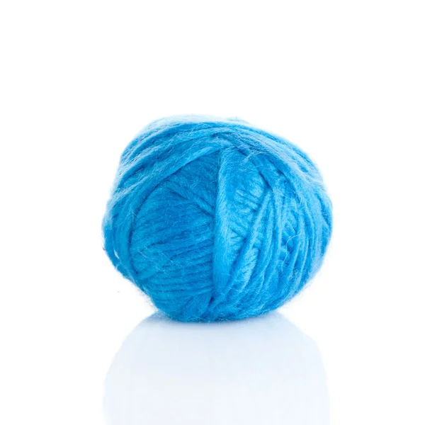 Wool yarn ball isolated on white. ball of yarn for knitting — Stock Photo, Image