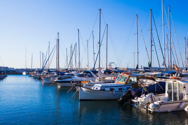 Barcos em repouso — Fotografia de Stock