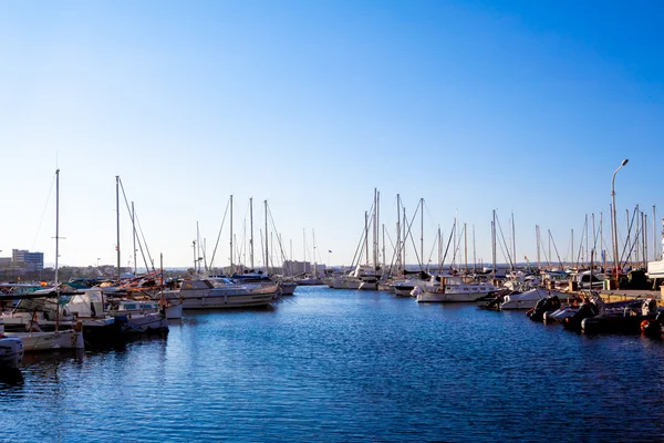 Boats at rest in the marina — Stock Photo, Image