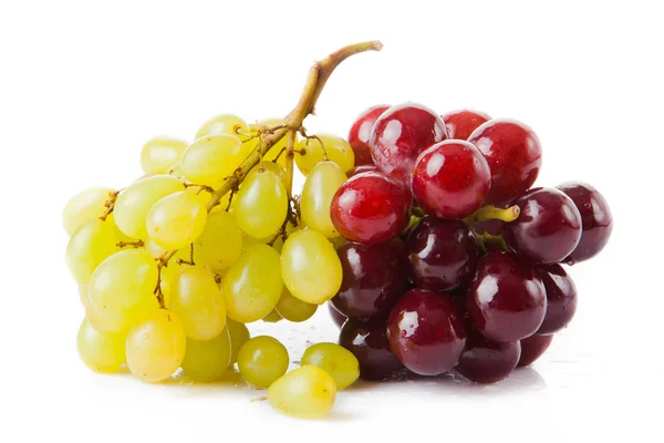 Red and green grapes isolated on white — Stock Photo, Image
